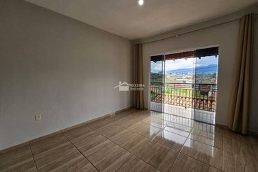 Casa &agrave; venda - 197m&sup2; - Jardim Mirante
