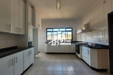 Apartamento &agrave; venda - 164m&sup2; - Centro