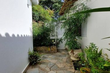 Casa &agrave; venda - 427m&sup2; - Centro