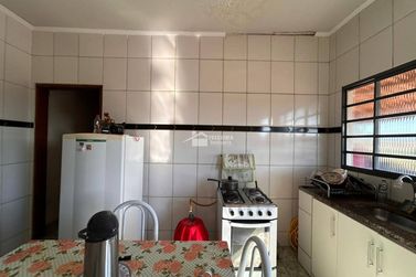 Casa &agrave; venda - 100m&sup2; - Leandro Previato