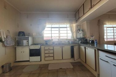 Casa &agrave; venda - 281m&sup2; - Jardim Bela Vista