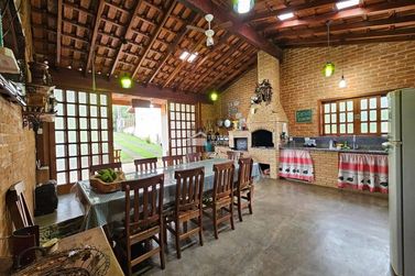 Casa &agrave; venda - 300m&sup2; - Centro