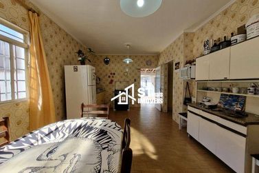 Casa &agrave; venda - 165m&sup2; - Centro