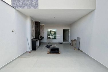 Sobrado &agrave; venda - 100m&sup2; - Jardim Portal da Mantiqueira