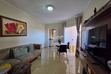 Casa &agrave; venda - 220m&sup2; - 