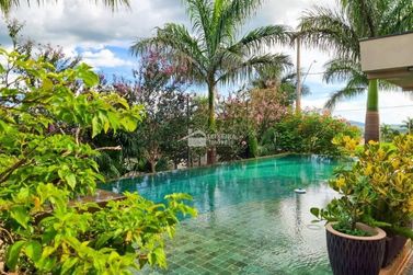 Casa &agrave; venda - 450m&sup2; - Condom&iacute;nio Recanto Verde