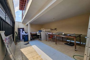 Casa &agrave; venda - 173m&sup2; - Jardim Portal da Mantiqueira