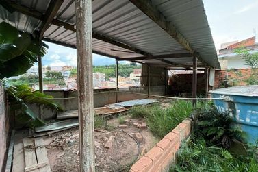 Sobrado &agrave; venda - 351m&sup2; - Pirapitinga