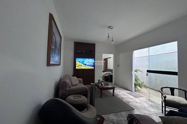 Casa &agrave; venda - 99m&sup2; - Centro
