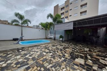 Casa &agrave; venda - 100m&sup2; - Morada dos P&aacute;ssaros