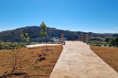 Terreno &agrave; venda - 1000m&sup2; - Quinta das Flores