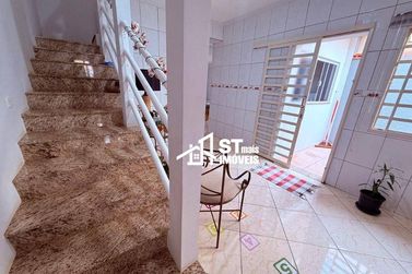 Casa &agrave; venda - 197m&sup2; - Jardim Ipe