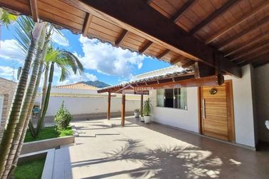 Casa &agrave; venda - 500m&sup2; - Vila Mosconi