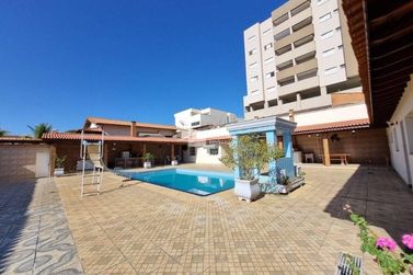 Casa &agrave; venda - 207m&sup2; - 