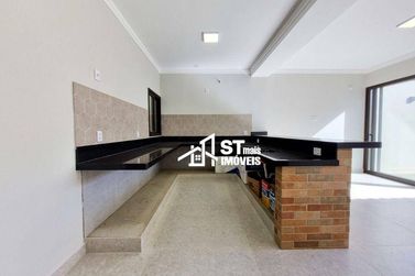 Casa &agrave; venda - 210m&sup2; - Jardim Mantiqueira 2