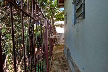 Casa &agrave; venda - 65m&sup2; - Centro
