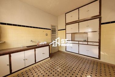 Casa &agrave; venda - 499m&sup2; - Centro