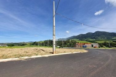 Terreno &agrave; venda - 366m&sup2; - Jardim Lima