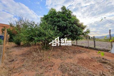 Ch&aacute;cara &agrave; venda - 750m&sup2; - Retirinho