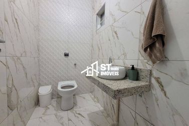 Casa &agrave; venda - 201m&sup2; - Centro