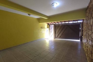 Casa &agrave; venda - 232m&sup2; - Jardim Bela Vista