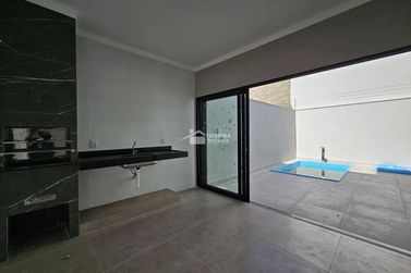Casa &agrave; venda - 200m&sup2; - Jardim Mirante