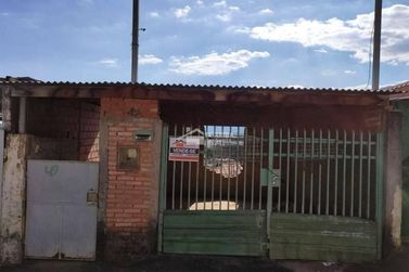 Casa &agrave; venda - 79m&sup2; - Jardim Muterle