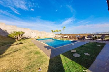 Ch&aacute;cara &agrave; venda - 302m&sup2; - Palestrina