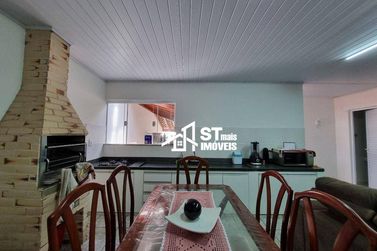 Casa &agrave; venda - 250m&sup2; - Jardim Rio Branco