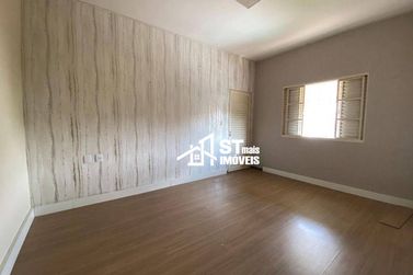 Apartamento para alugar - 122m&sup2; - Centro