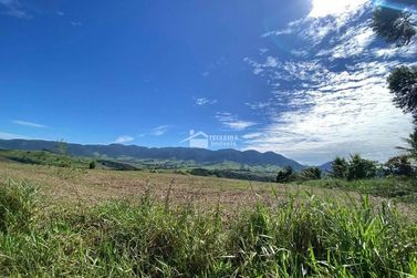Terreno &agrave; venda - 4000m&sup2; - Retirinho