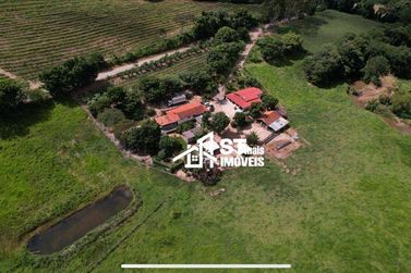 Ch&aacute;cara &agrave; venda - 96800m&sup2; - Zona Rural