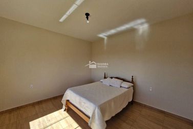 Ch&aacute;cara &agrave; venda - 100m&sup2; - Bairro Santa Luzia