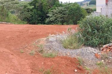 Terreno &agrave; venda - 407m&sup2; - Canto dos P&aacute;ssaros