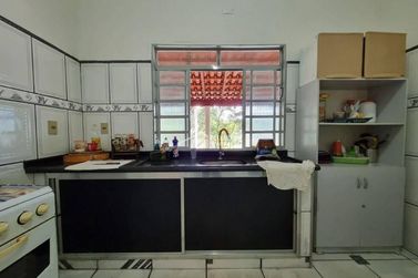 S&iacute;tio &agrave; venda - 180m&sup2; - Zona Rural