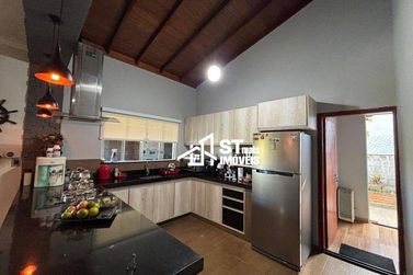 Ch&aacute;cara &agrave; venda - 6000m&sup2; - Residencial Recanto Verde