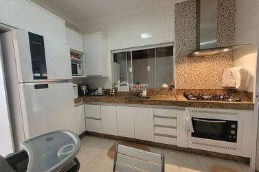 Casa &agrave; venda - 150m&sup2; - Jardim Mirante
