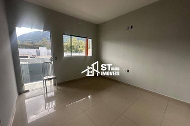 Casa &agrave; venda - 100m&sup2; - Santo Antonio de Lisboa