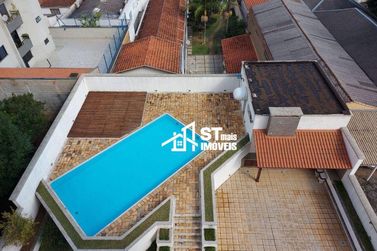 Apartamento &agrave; venda - 240m&sup2; - Centro