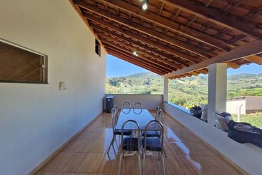 Ch&aacute;cara &agrave; venda - 100m&sup2; - Bairro Santa Luzia