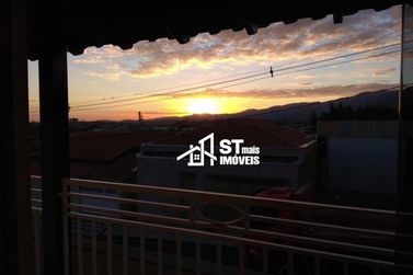 Casa &agrave; venda - 165m&sup2; - Jardim Ipe