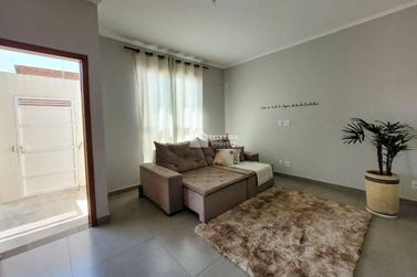 Casa &agrave; venda - 110m&sup2; - Jardim Mirante