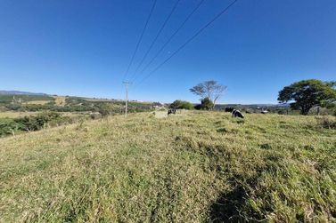 Terreno &agrave; venda - 900m&sup2; - Centro