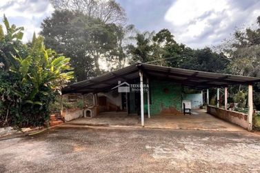Ch&aacute;cara &agrave; venda - 15000m&sup2; - Zona Rural