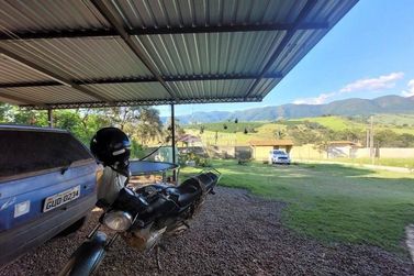 Ch&aacute;cara &agrave; venda - 50m&sup2; - Centro