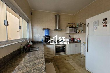 Casa &agrave; venda - 334m&sup2; - Centro