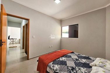 Casa &agrave; venda - 100m&sup2; - Santo Ant&ocirc;nio de Lisboa