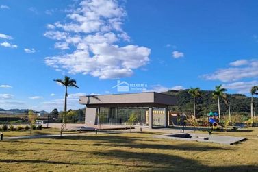 Terreno &agrave; venda - 1000m&sup2; - Quinta das Flores
