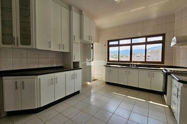 Apartamento &agrave; venda - 164m&sup2; - Centro