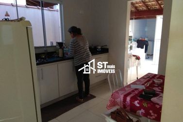 Casa &agrave; venda - 165m&sup2; - Jardim Ipe